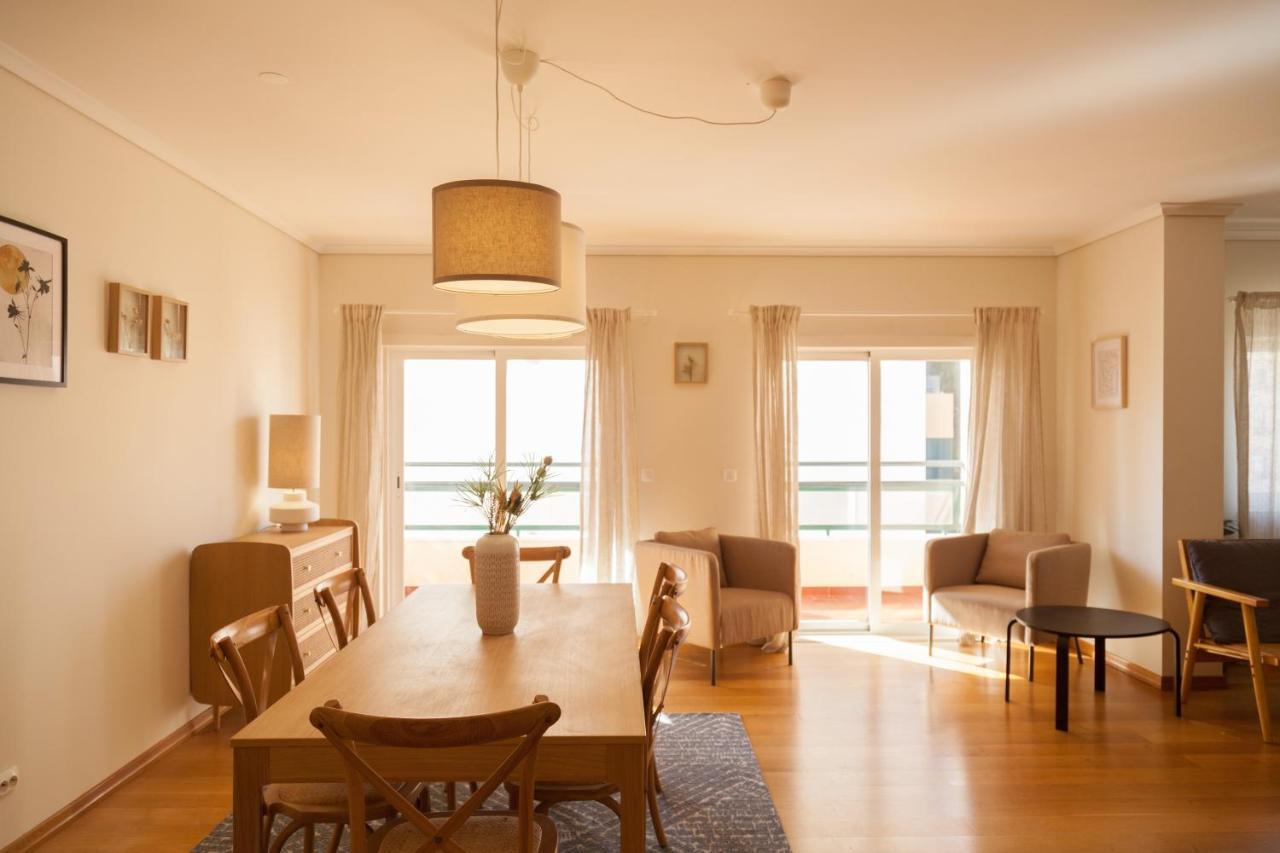 Flh Cascais Wooden Spacious Apartment Bagian luar foto